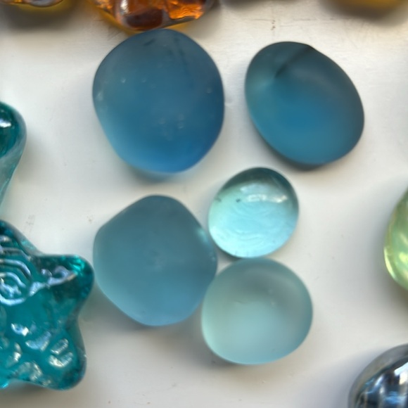 SEAGLASS nwob ~ 36pcs - Picture 5 of 6